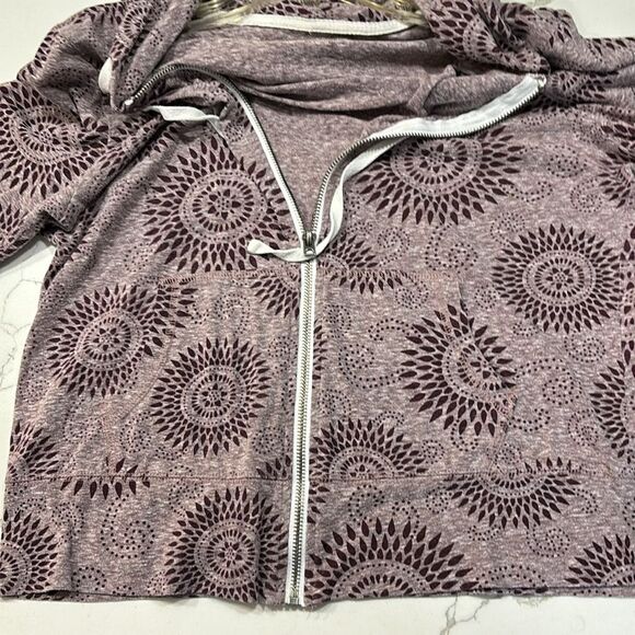 Aeropostale | Zip-up Women’s Hoodie Purple Maroon - Picture 11 of 16